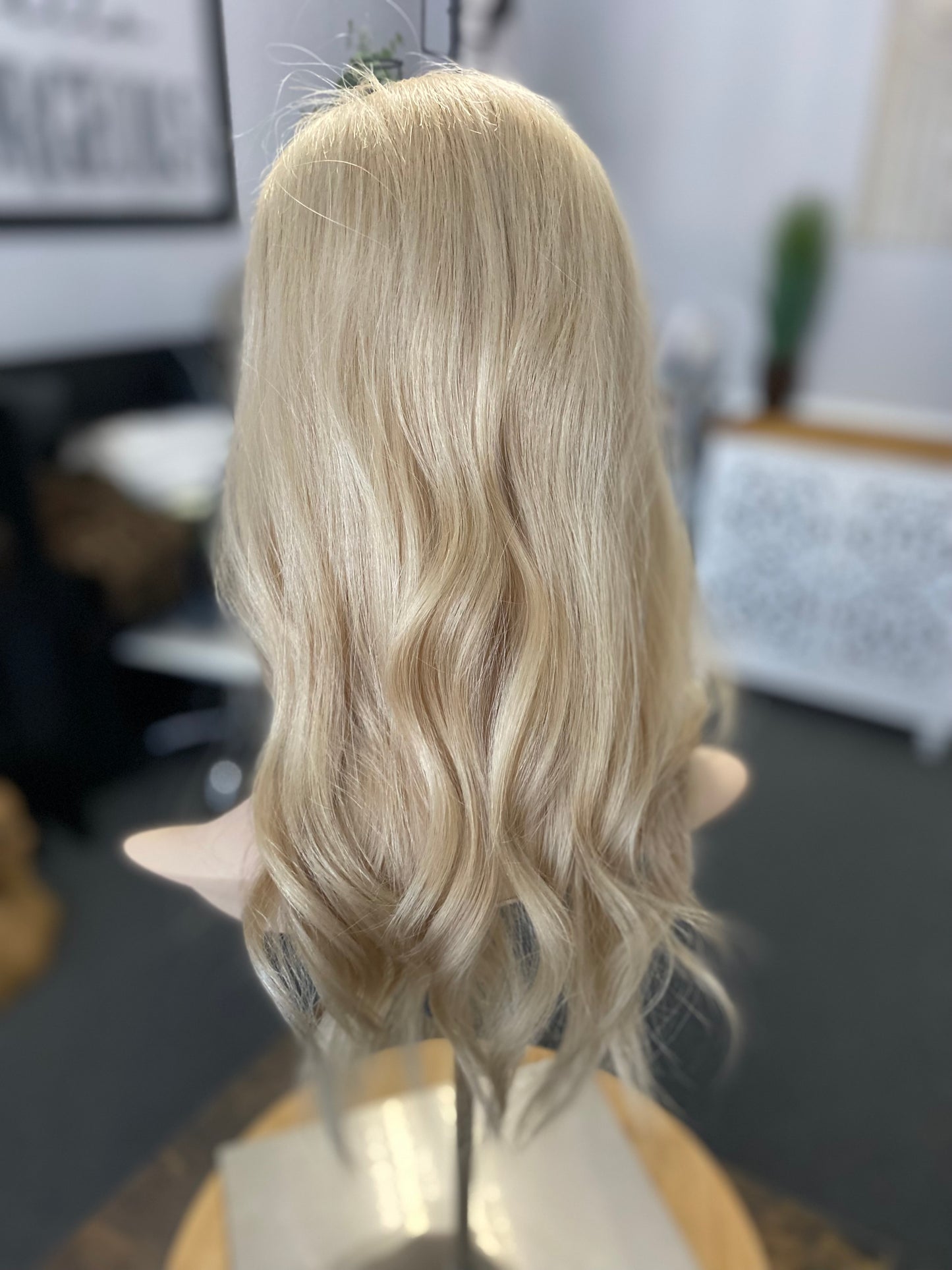 Mono Topper- Light cool blond 5x6, 17-19”