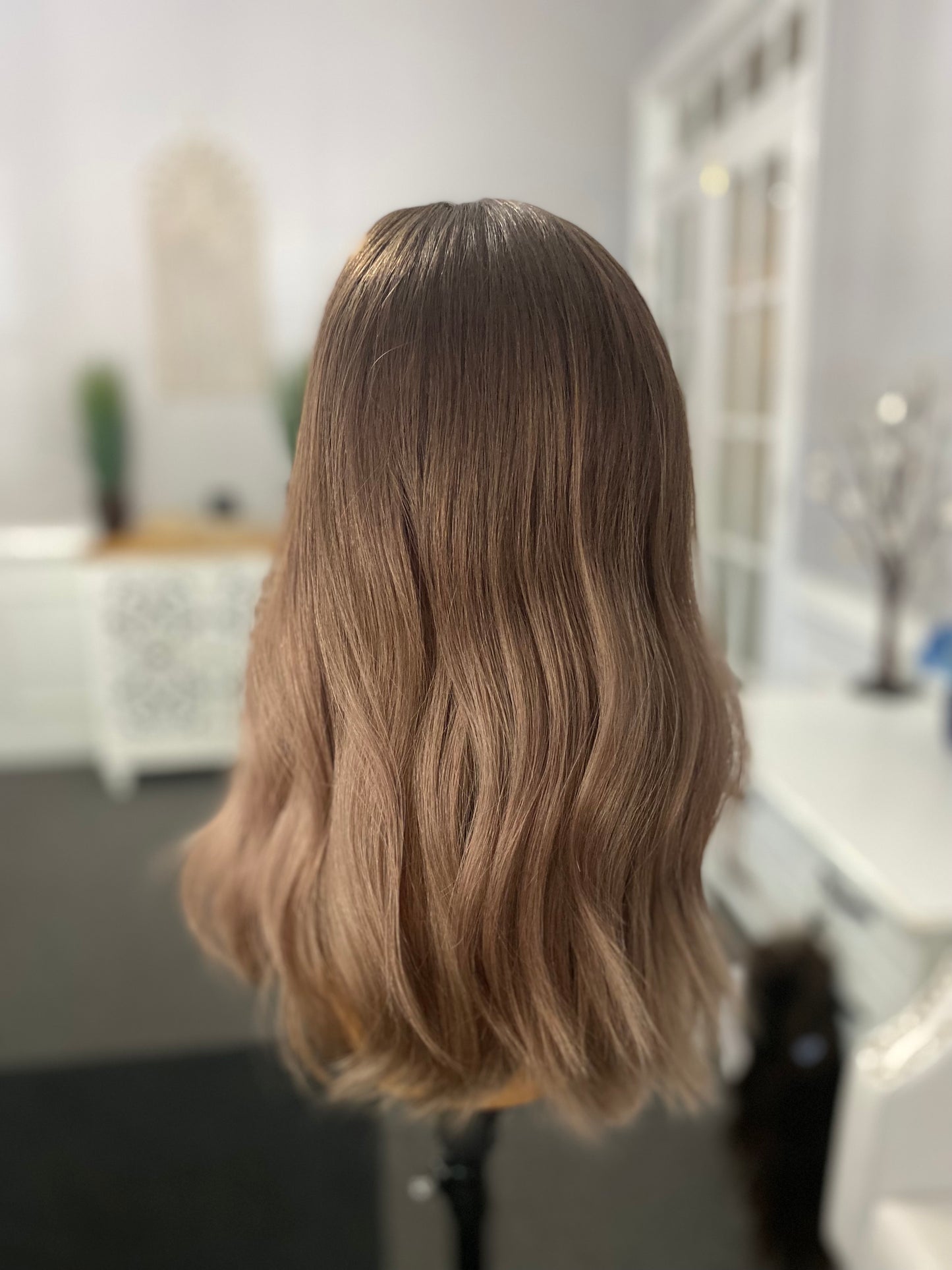 Topper, 8x8, 17-18” ashy mushroom ombré