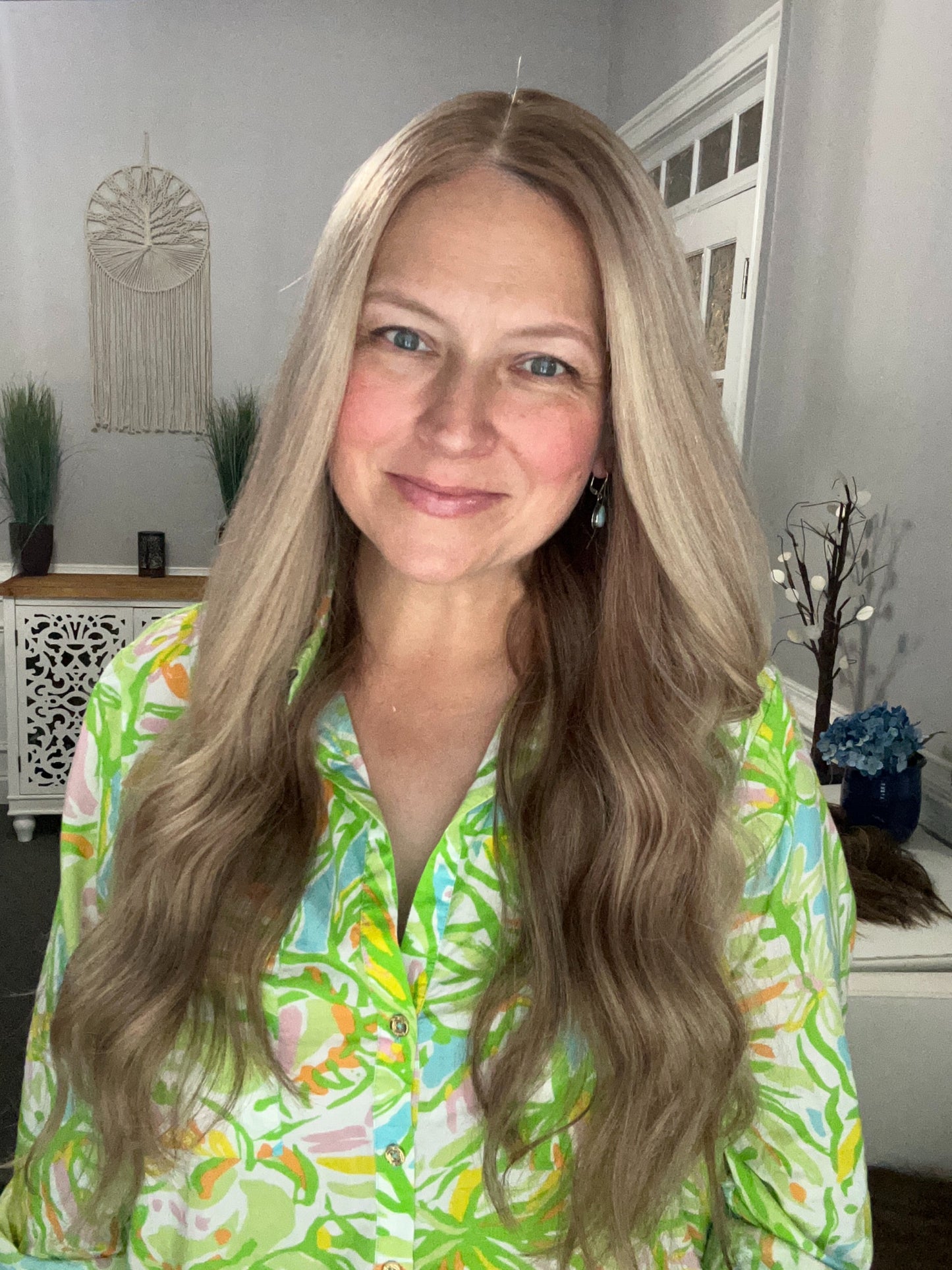 Topper - Rooted Dimensional Level 8 Blonde, 9x9, 24-26”