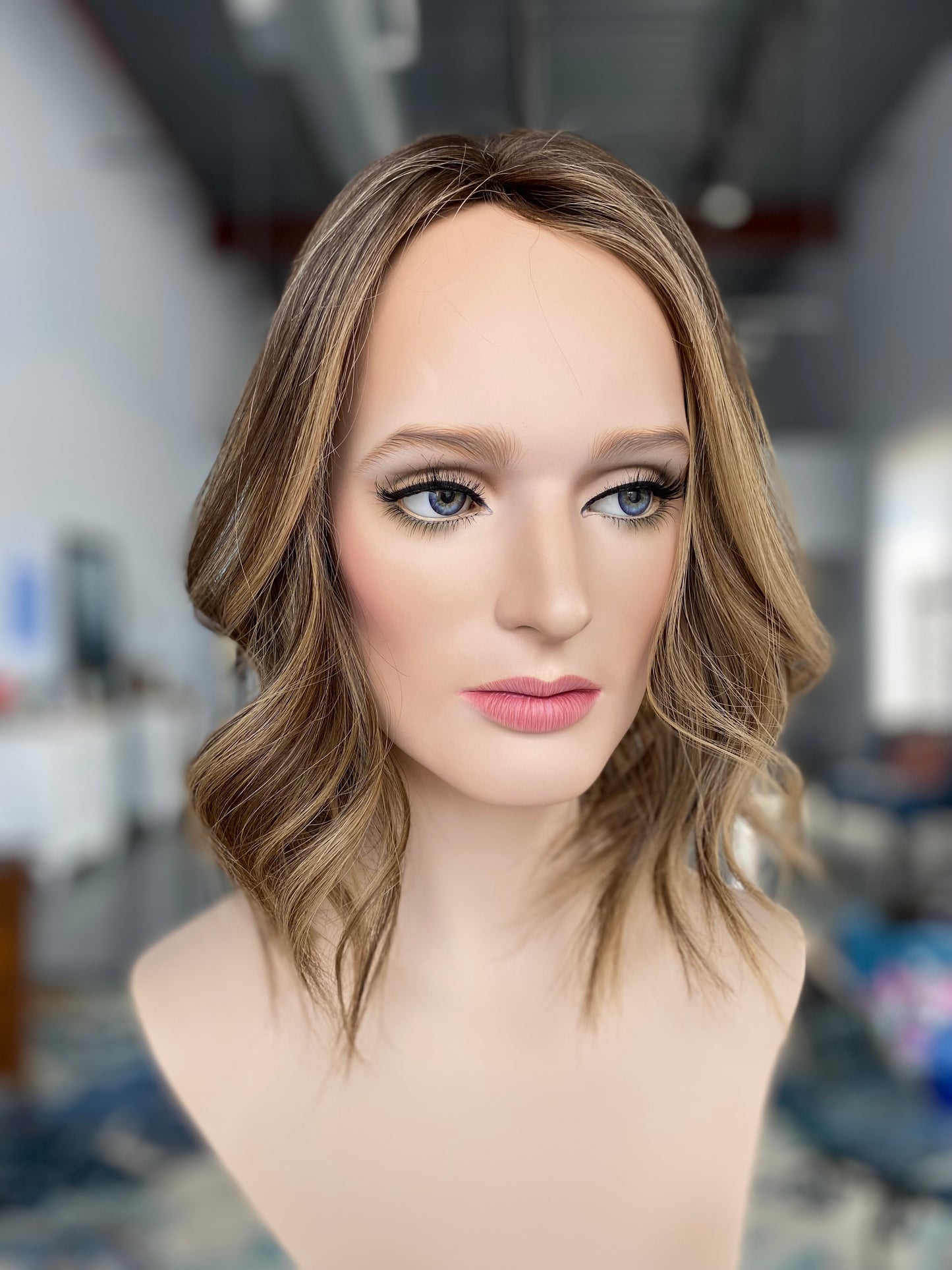 Topper - Neutral Level 4 with Highlights, 8x8, 13-14"