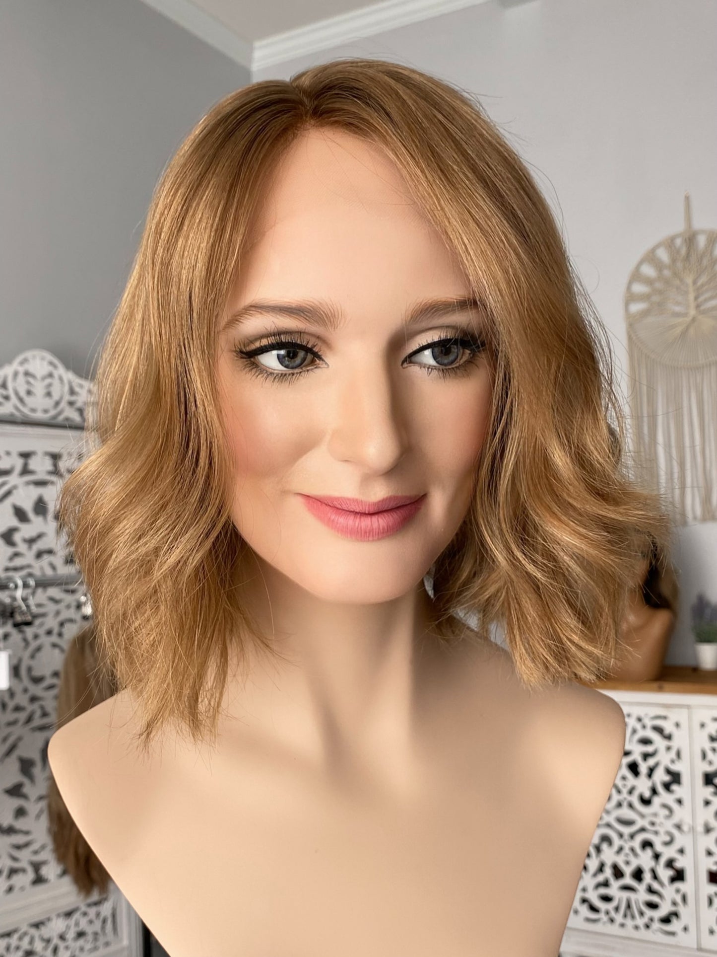 Full Wig- True European, Blond neutral/dark blond-Small Cap, 10-13”