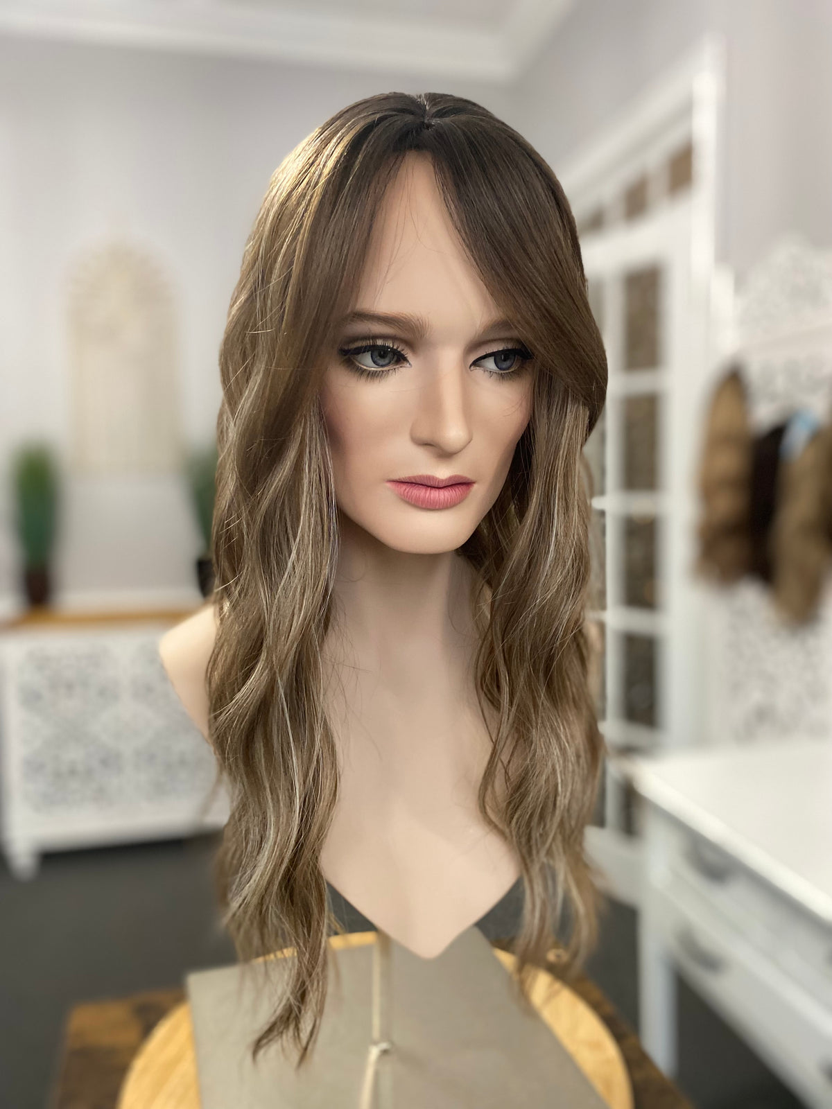 *Ready to Ship* Synthetic Heather, 7x7, 16-21"