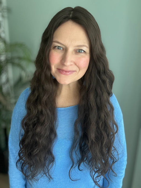 Topper - True Virgin European wavy/curly Level 3 brown 8x8, 24”