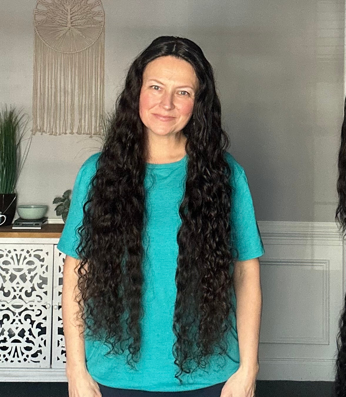 Topper - True Virgin European curly Level 2 dark brown 10x10, 33”