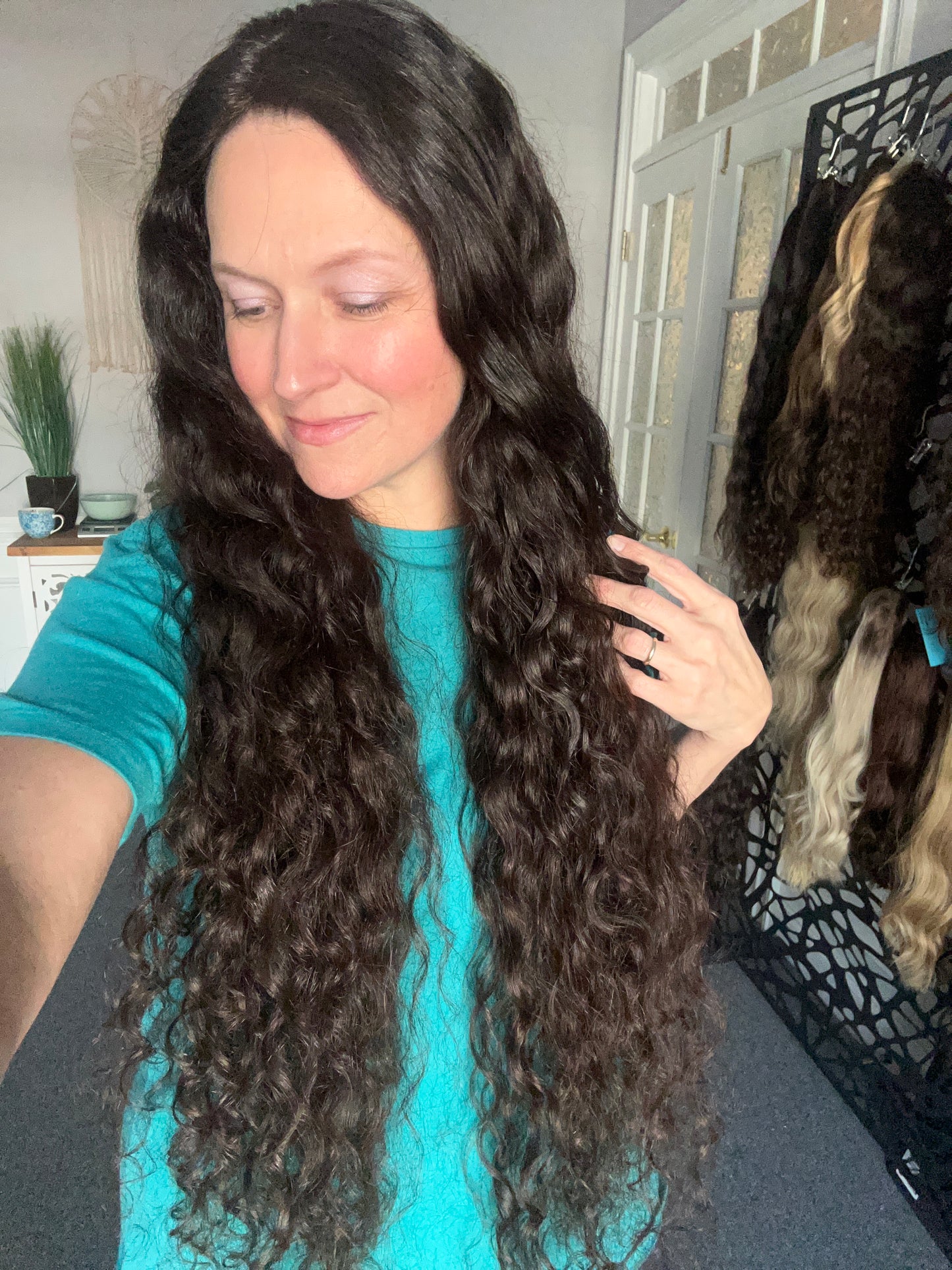 Topper - True Virgin European curly Level 2 dark brown 10x10, 33”