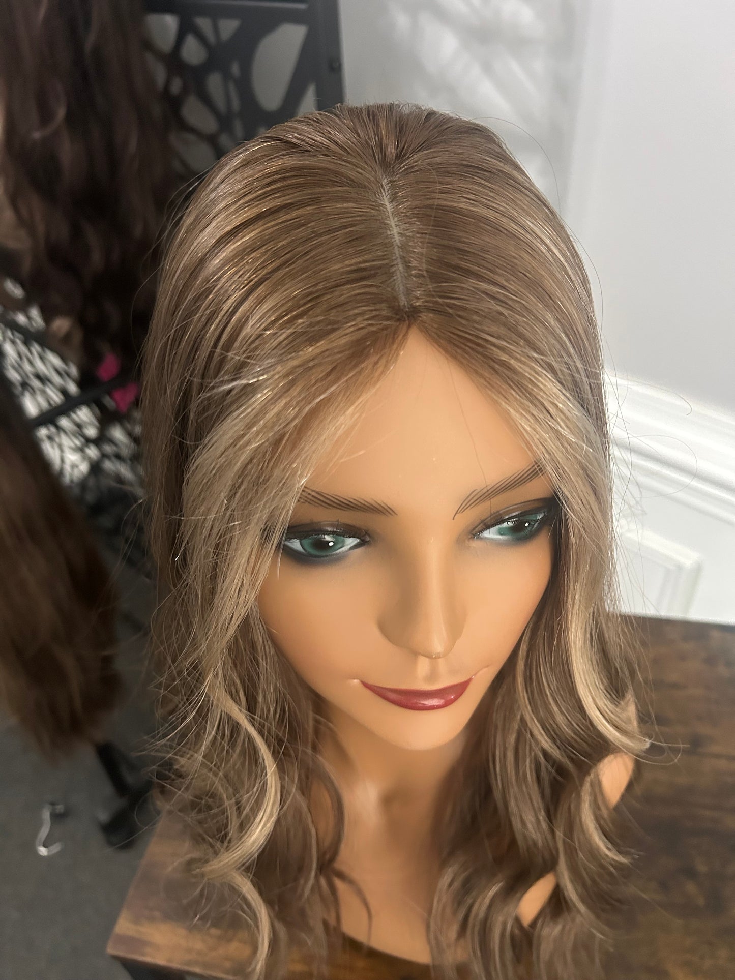 Ready to ship  Silk Top Topper - Neutral Level 5 with Highlights, 19” 9x9