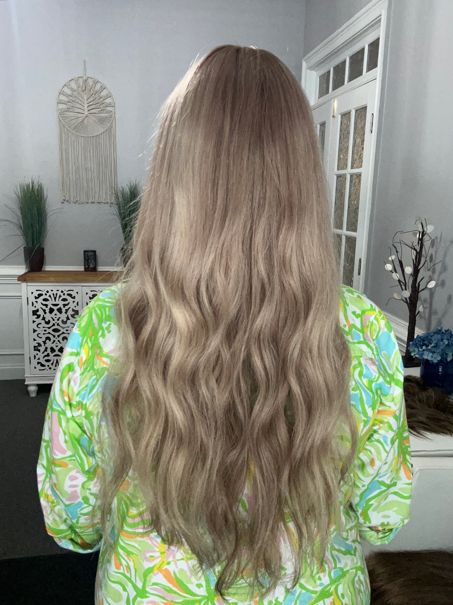 Topper - Rooted Dimensional Level 8 Blonde, 9x9, 24-26”