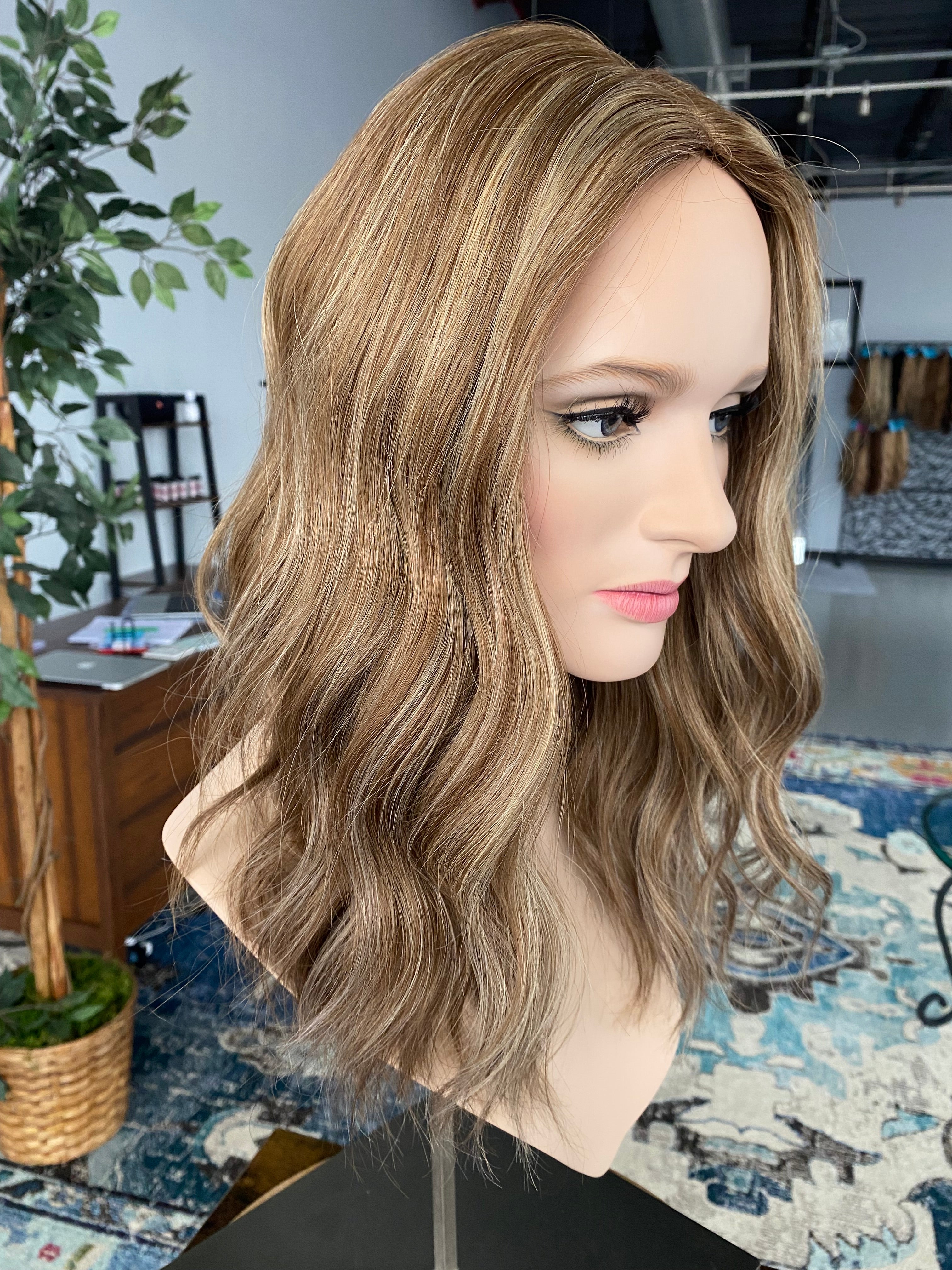 Topper - Emily with Highlights, 9x9, 16-18